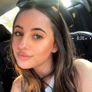 Meet your Posher, Natalie